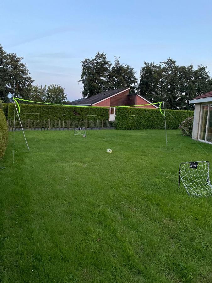 Huisje Earrebarre Tzummarum Kültér fotó